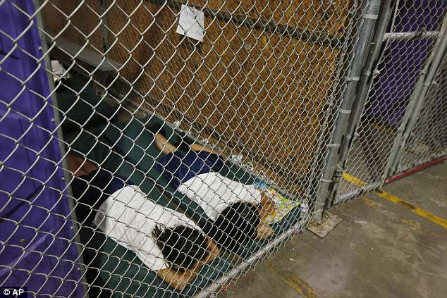 immigrant children in cage